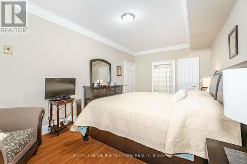 210 - 9451 Jane Street, Vaughan, ON - Indoor Photo Showing Bedroom