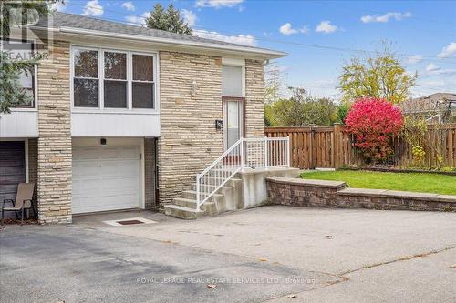 606 Abana Road, Mississauga, ON - Outdoor