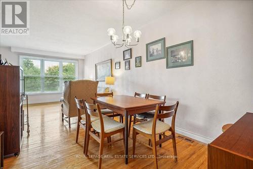 606 Abana Road, Mississauga, ON - Indoor Photo Showing Dining Room