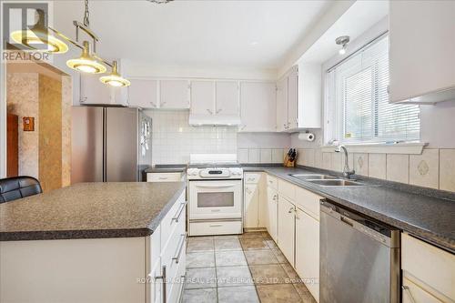 606 Abana Road, Mississauga, ON - Indoor Photo Showing Kitchen With Double Sink