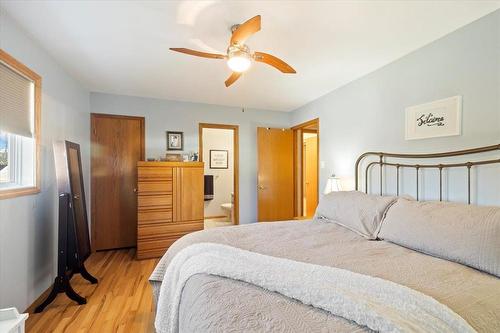 25 Optimist Way, Winnipeg, MB - Indoor Photo Showing Bedroom