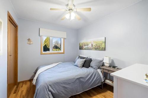 25 Optimist Way, Winnipeg, MB - Indoor Photo Showing Bedroom