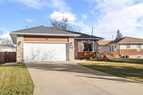 25 Optimist Way, Winnipeg, MB - Outdoor