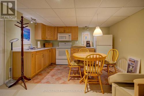 174 Mcnally'S Lane, Rideau Lakes, ON - Indoor Photo Showing Kitchen