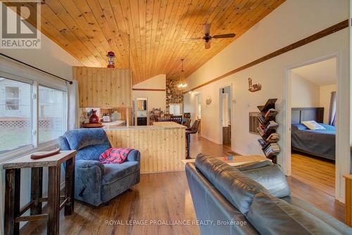 6868 Smith Lane, South Frontenac, ON - Indoor Photo Showing Other Room