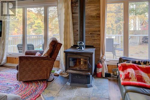 6868 Smith Lane, South Frontenac, ON - Indoor Photo Showing Living Room With Fireplace