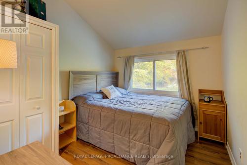 6868 Smith Lane, South Frontenac, ON - Indoor Photo Showing Bedroom