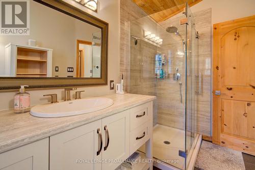 2012 Shibley Road, Central Frontenac (Frontenac Centre), ON - Indoor Photo Showing Bathroom