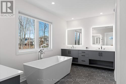 1441 Remington Avenue, Kingston (City Northwest), ON - Indoor Photo Showing Bathroom