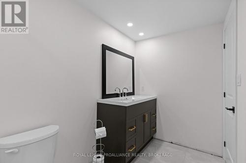 1441 Remington Avenue, Kingston (City Northwest), ON - Indoor Photo Showing Bathroom