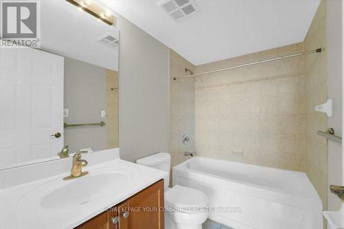 1122 - 18 Mondeo Drive, Toronto, ON - Indoor Photo Showing Bathroom