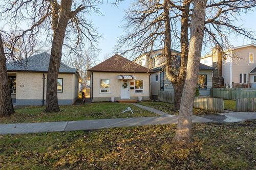 302 Hampton Street, Winnipeg, MB - Outdoor