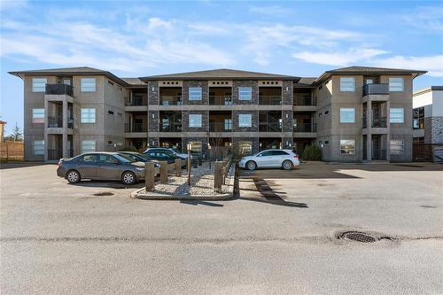 15 40 Pth 52 W Highway, Steinbach, MB - Outdoor With Balcony With Facade