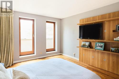 31 Governors Road, Toronto, ON - Indoor Photo Showing Bedroom