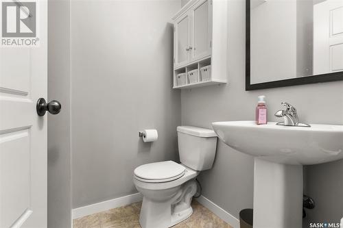 86 5230 Aerodrome Road, Regina, SK - Indoor Photo Showing Bathroom