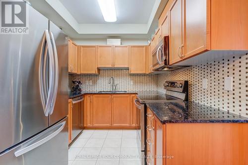 414 - 15450 Yonge Street, Aurora, ON - Indoor Photo Showing Kitchen With Stainless Steel Kitchen