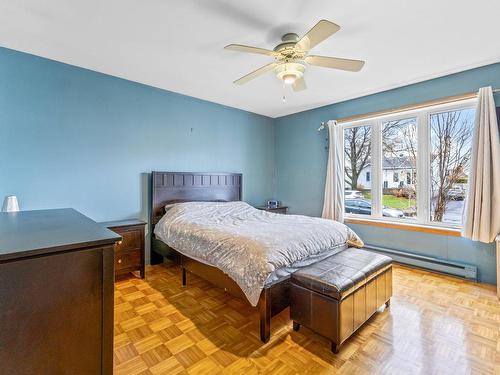 Chambre Ã  coucher principale - 968 Rue Wilkinson, Saint-Jean-Sur-Richelieu, QC - Indoor Photo Showing Bedroom