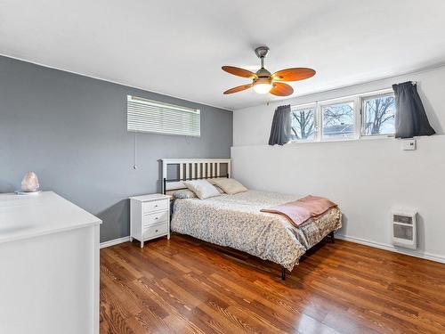 Chambre Ã Â coucher - 968 Rue Wilkinson, Saint-Jean-Sur-Richelieu, QC - Indoor Photo Showing Bedroom