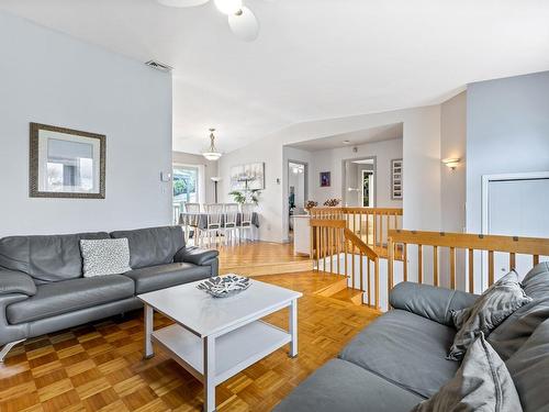 Salon - 968 Rue Wilkinson, Saint-Jean-Sur-Richelieu, QC - Indoor Photo Showing Living Room