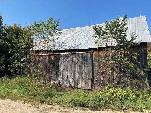 Barn - 30Z Ch. White, Arundel, QC - Outdoor