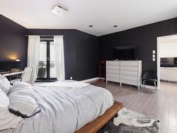 Master bedroom - 