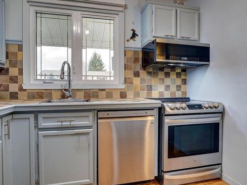 Cuisine - 1397 Rue Morineau, Sherbrooke (Fleurimont), QC - Indoor Photo Showing Kitchen