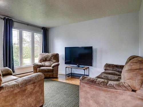 Salon - 1397 Rue Morineau, Sherbrooke (Fleurimont), QC - Indoor Photo Showing Living Room