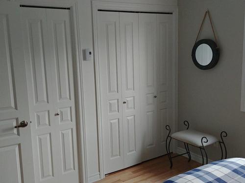 Chambre Ã Â coucher - 235  - 237A Rue St-Georges, Saint-Jean-Sur-Richelieu, QC - Indoor Photo Showing Bedroom