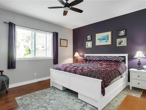 16-3647 Vermont Pl, Campbell River, BC - Indoor Photo Showing Bedroom