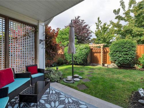 16-3647 Vermont Pl, Campbell River, BC - Outdoor With Deck Patio Veranda