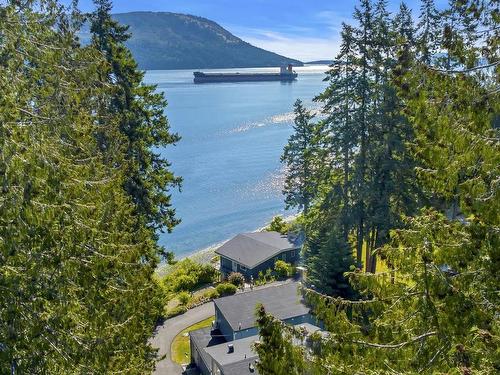 871 Cherry Point Rd, Cobble Hill, BC 