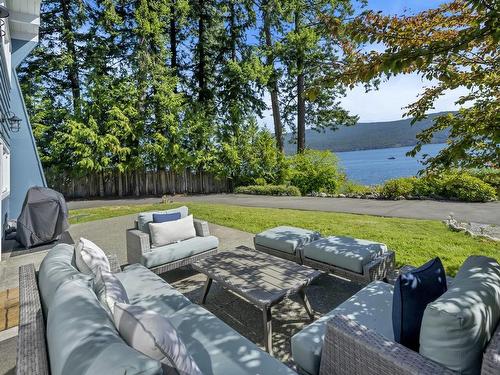 871 Cherry Point Rd, Cobble Hill, BC 