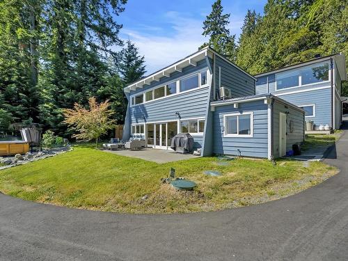 871 Cherry Point Rd, Cobble Hill, BC 