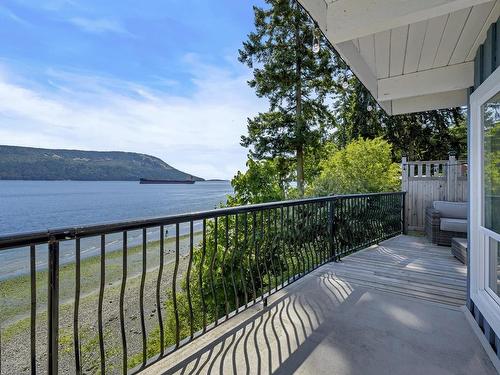 871 Cherry Point Rd, Cobble Hill, BC 