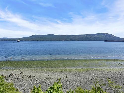 871 Cherry Point Rd, Cobble Hill, BC 