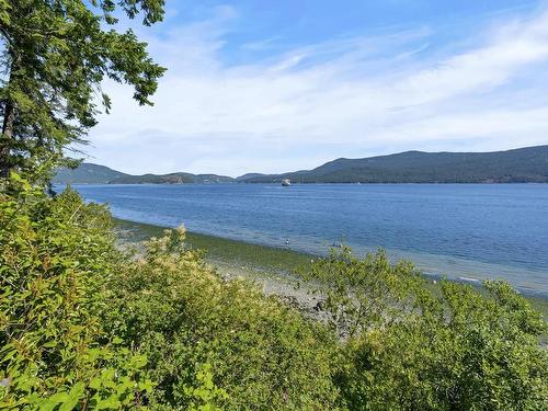 871 Cherry Point Rd, Cobble Hill, BC 