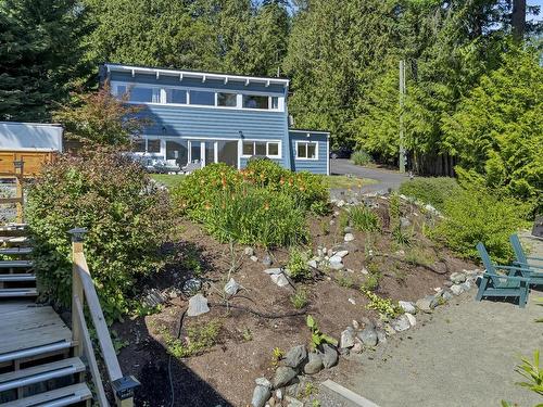 871 Cherry Point Rd, Cobble Hill, BC 