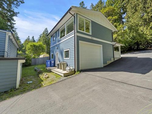 871 Cherry Point Rd, Cobble Hill, BC 