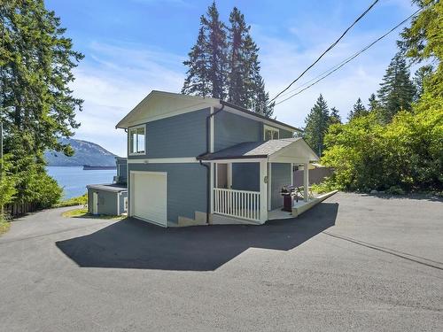 871 Cherry Point Rd, Cobble Hill, BC 