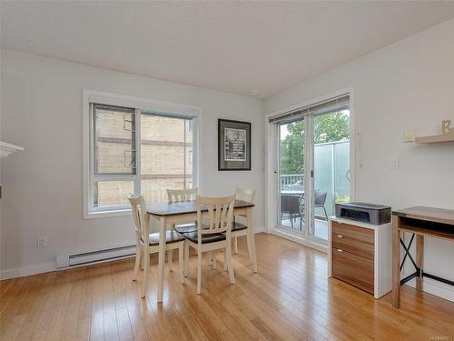 403-885 Ellery St, Esquimalt, BC - Indoor Photo Showing Dining Room