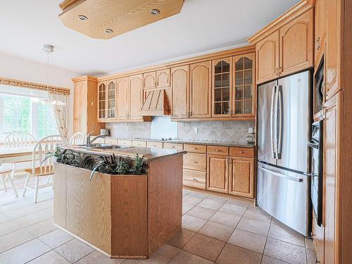 Cuisine - 16 Rue Duquette, Repentigny (Repentigny), QC - Indoor Photo Showing Kitchen