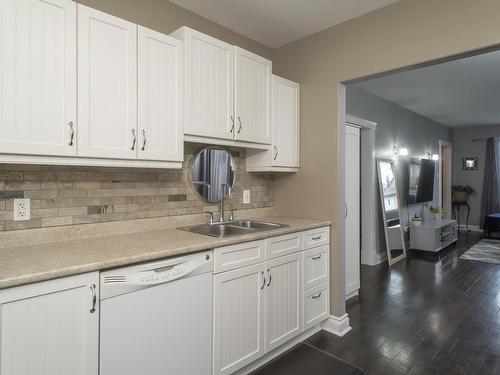 347 Mckellar St N, Thunder Bay, ON - Indoor Photo Showing Kitchen With Double Sink