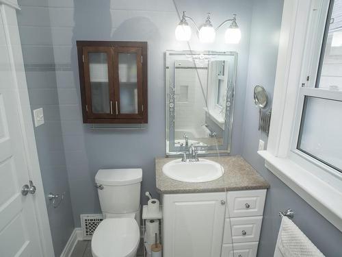 347 Mckellar St N, Thunder Bay, ON - Indoor Photo Showing Bathroom