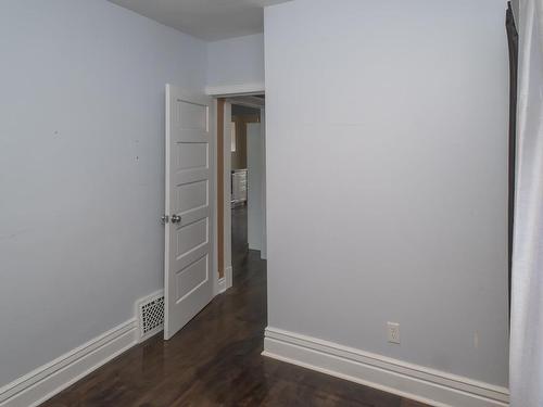 347 Mckellar St N, Thunder Bay, ON - Indoor Photo Showing Other Room