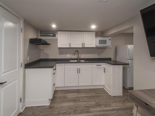 347 Mckellar St N, Thunder Bay, ON - Indoor Photo Showing Kitchen