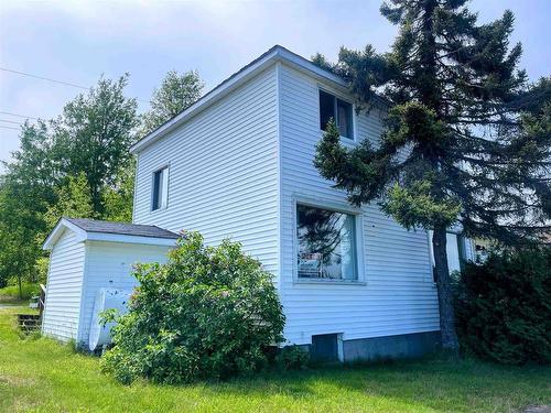 18 Ross Avenue, Marathon, ON - Outdoor