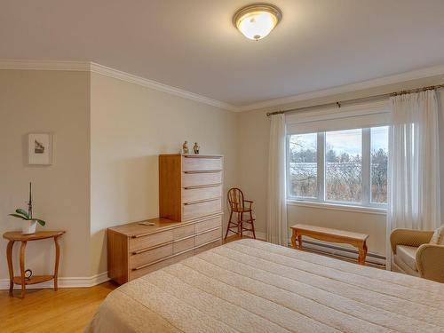 Chambre Ã  coucher principale - 301-120 Rue Ernest-Bourque, Blainville, QC - Indoor Photo Showing Bedroom