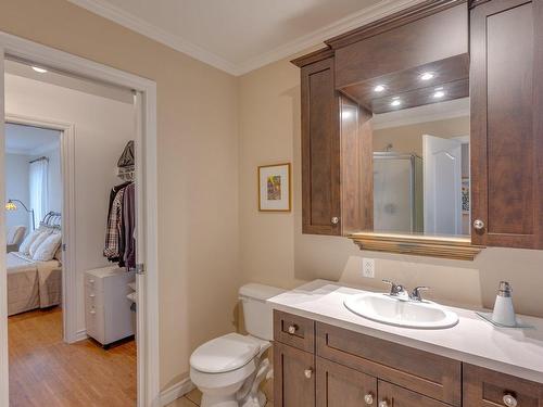 Salle de bains - 301-120 Rue Ernest-Bourque, Blainville, QC - Indoor Photo Showing Bathroom