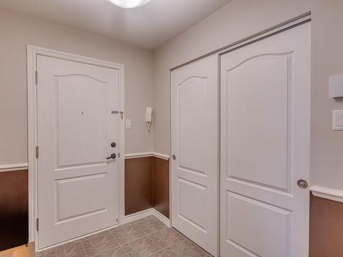 Hall d'entrÃ©e - 301-120 Rue Ernest-Bourque, Blainville, QC - Indoor Photo Showing Other Room