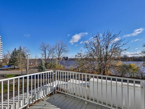 View - 204-500 Place Juge-Desnoyers, Laval (Pont-Viau), QC - Outdoor